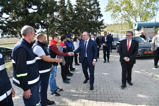 Vali Soytürk Şarköy İlçemizde Bulunan Hayvan Barınağı ve Yeni Doğal Yaşam Alanı’nda İncelemelerde Bulundu